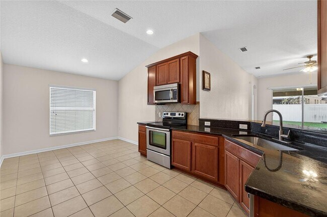 Building Photo - 431 Westchester Hills Ln