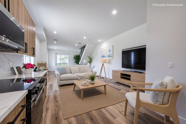 Building Photo - 4445 Auckland Ave