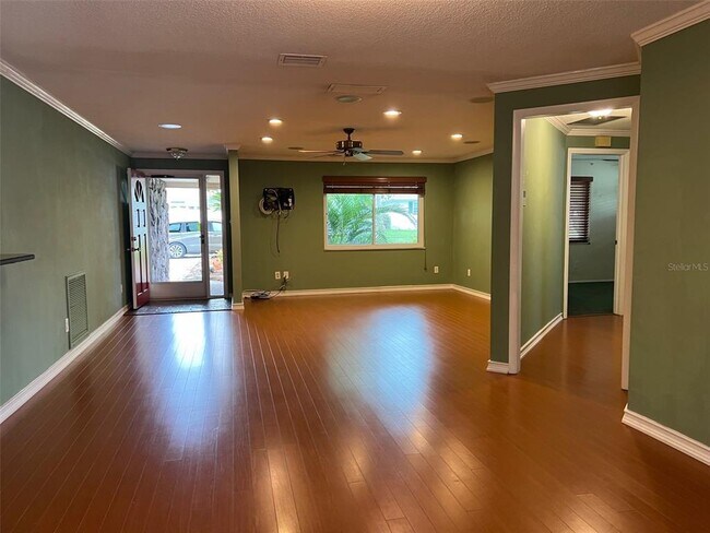 Building Photo - 3270 Causeway Dr