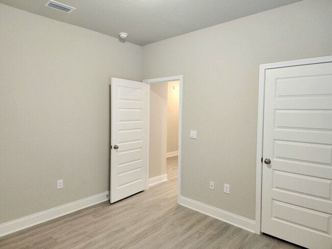 Building Photo - 3/2 home in Aventura subdivision