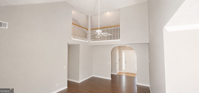 Building Photo - 346 Summer Hill Cir