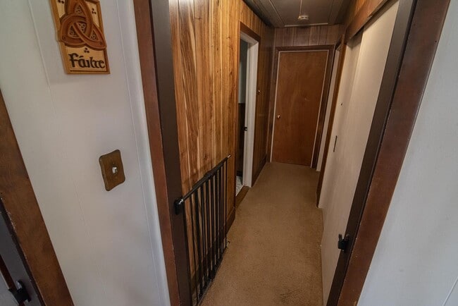 Building Photo - 81 Appleton Rd