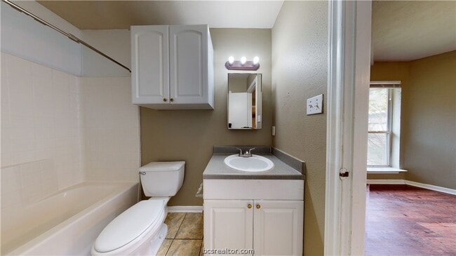 Building Photo - 1143 Oney Hervey Dr