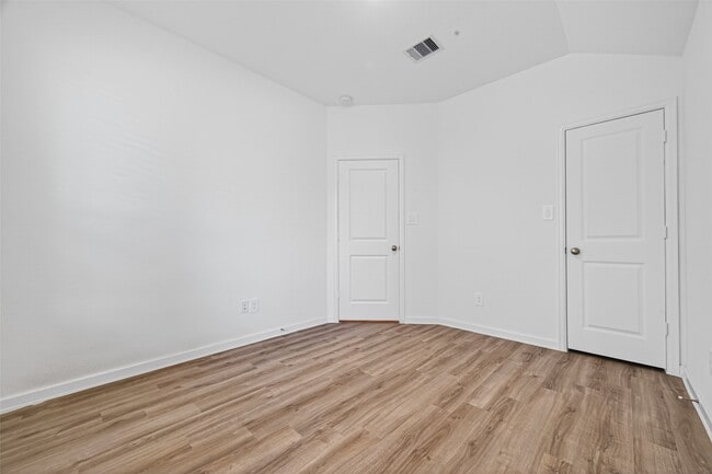 Building Photo - 5415 Tourmaline Wy