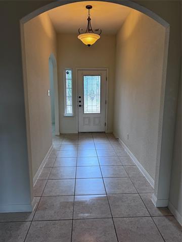 Building Photo - 813 Oak Valley