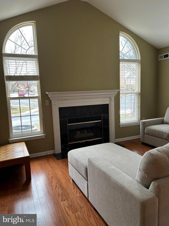 Building Photo - 88 Woolsey Ct