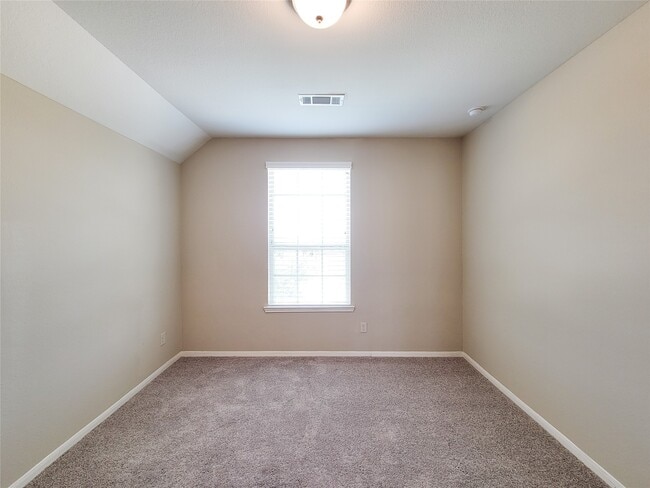 Building Photo - 2611 Yaletzi Ln