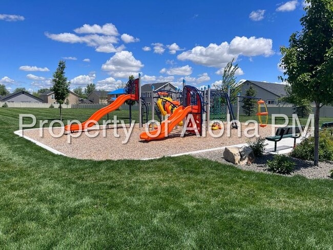 Building Photo - 2835 N Rapid Creek Way