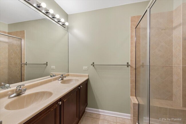 Building Photo - 3450 S Halsted St