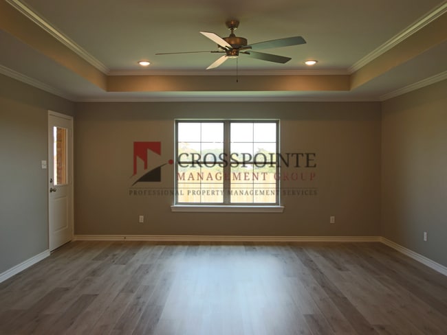 Building Photo - Beautiful 2 Bedroom 2 Bathroom Townhouse in South Tyler!