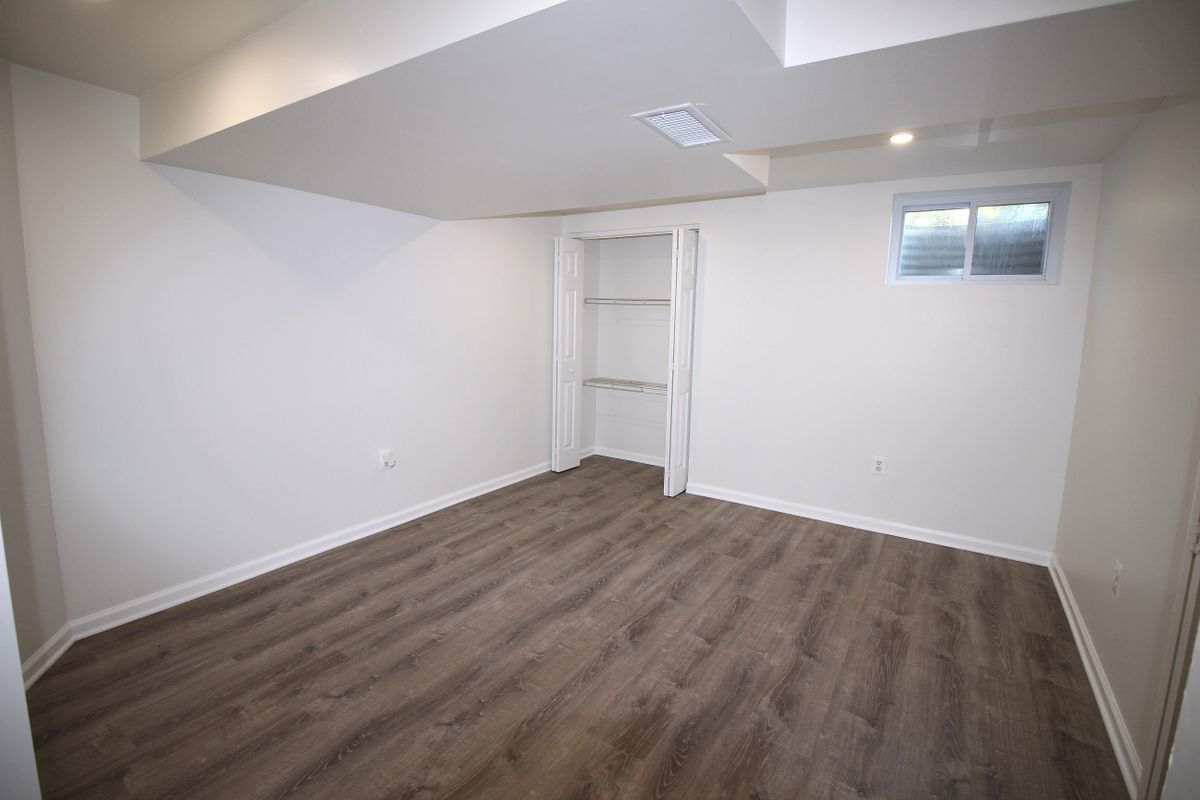 Building Photo - 11703 Caplinger Rd