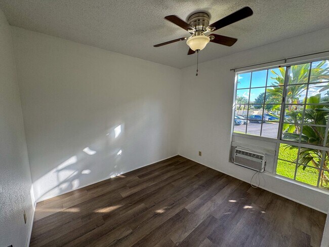 Building Photo - Available Now. 2BD/2BA/1PKG townhome at Villages at Waipio.