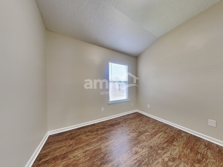 Building Photo - 10952 Sawtooth Oak Ct