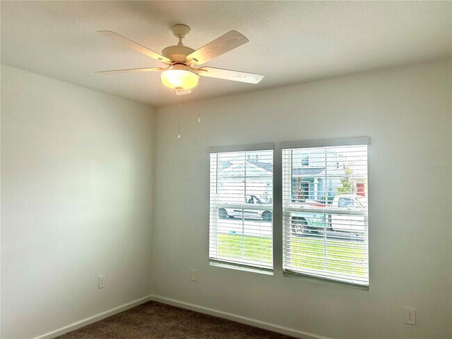Building Photo - 4611 SW 83rd Lp