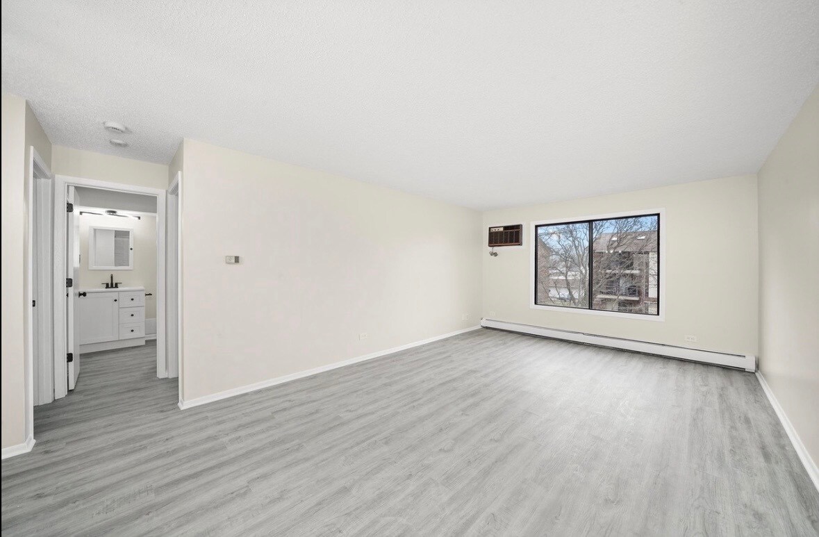 Building Photo - 2710 Northcreek Dr