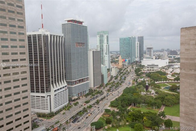 Building Photo - 335 S Biscayne Blvd