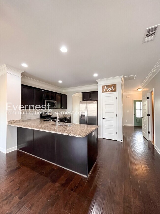 Building Photo - 1828 Wild Oaks Ct