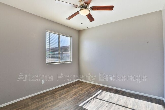 Building Photo - 6132 E Greenway St