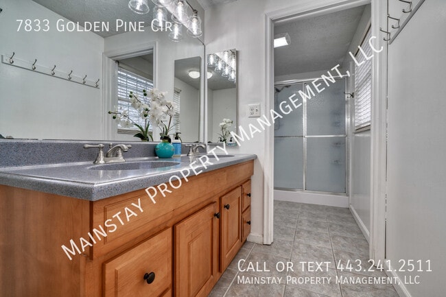 Building Photo - 7833 Golden Pine Cir