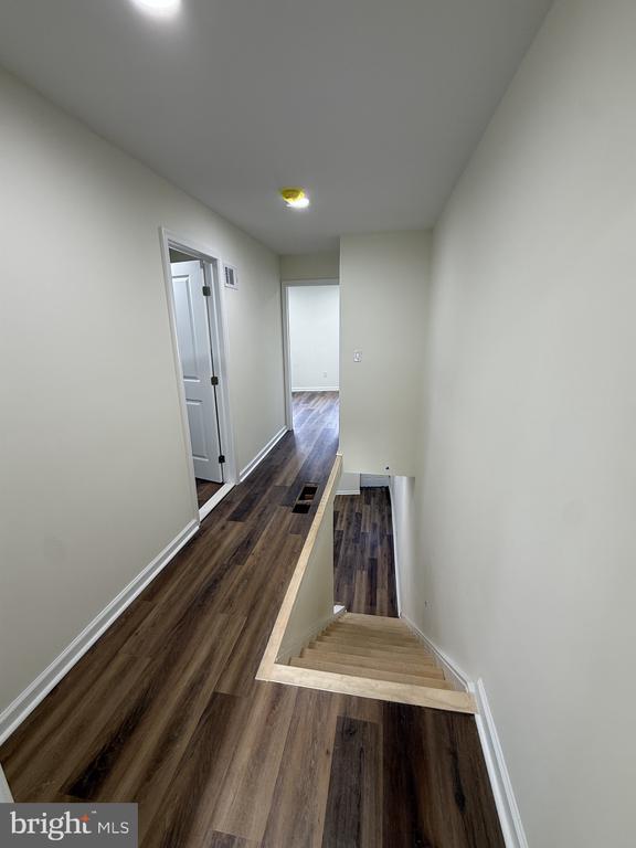 Building Photo - 217 Krams Ave