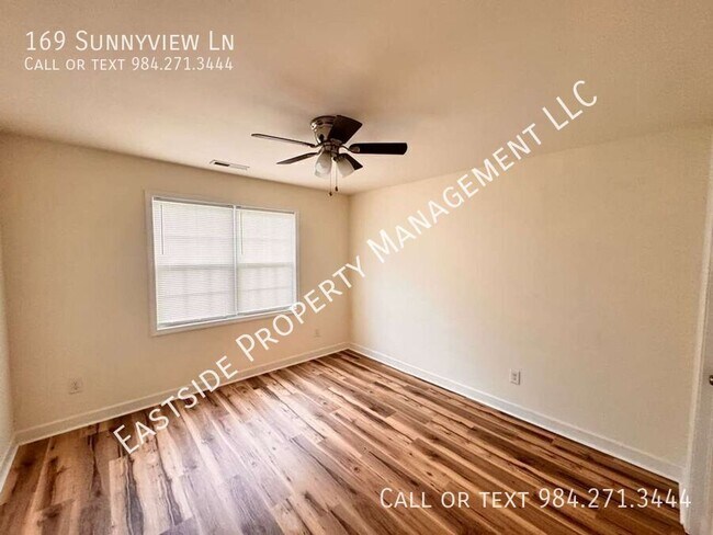 Building Photo - 169 Sunnyview Ln