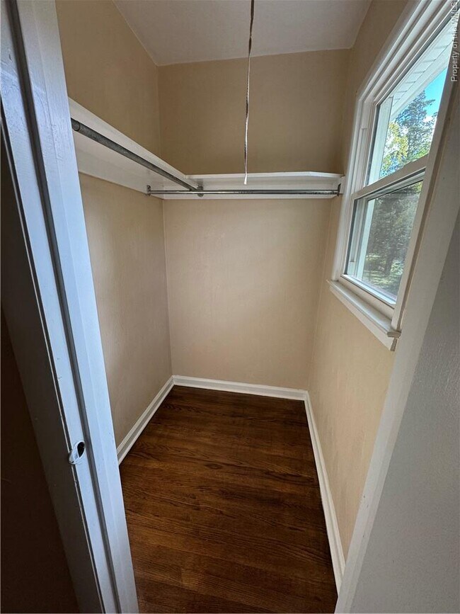 Building Photo - 219 Oxford Rd