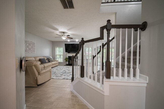 Building Photo - 4 bedroom/3 bath Midland, GA