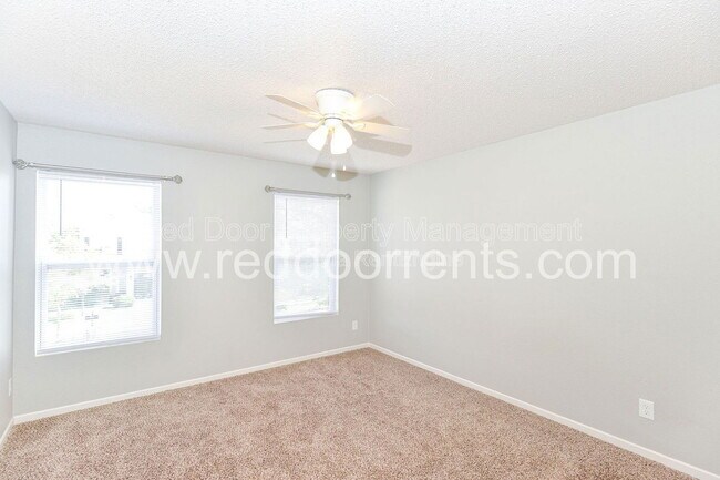 Building Photo - 15445 Border Dr