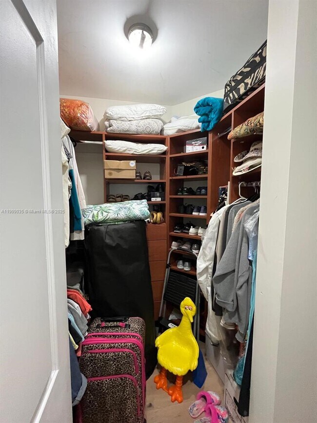 Building Photo - 1300 Ponce de Leon Blvd