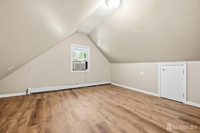Building Photo - 164 S Ridgewood Rd