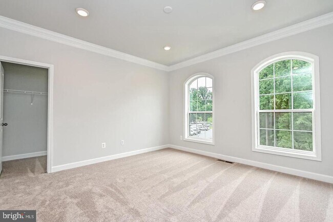 Building Photo - 4404 Fair Lakes Ct