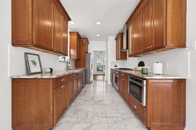 Building Photo - 16535 Oat Mill Dr