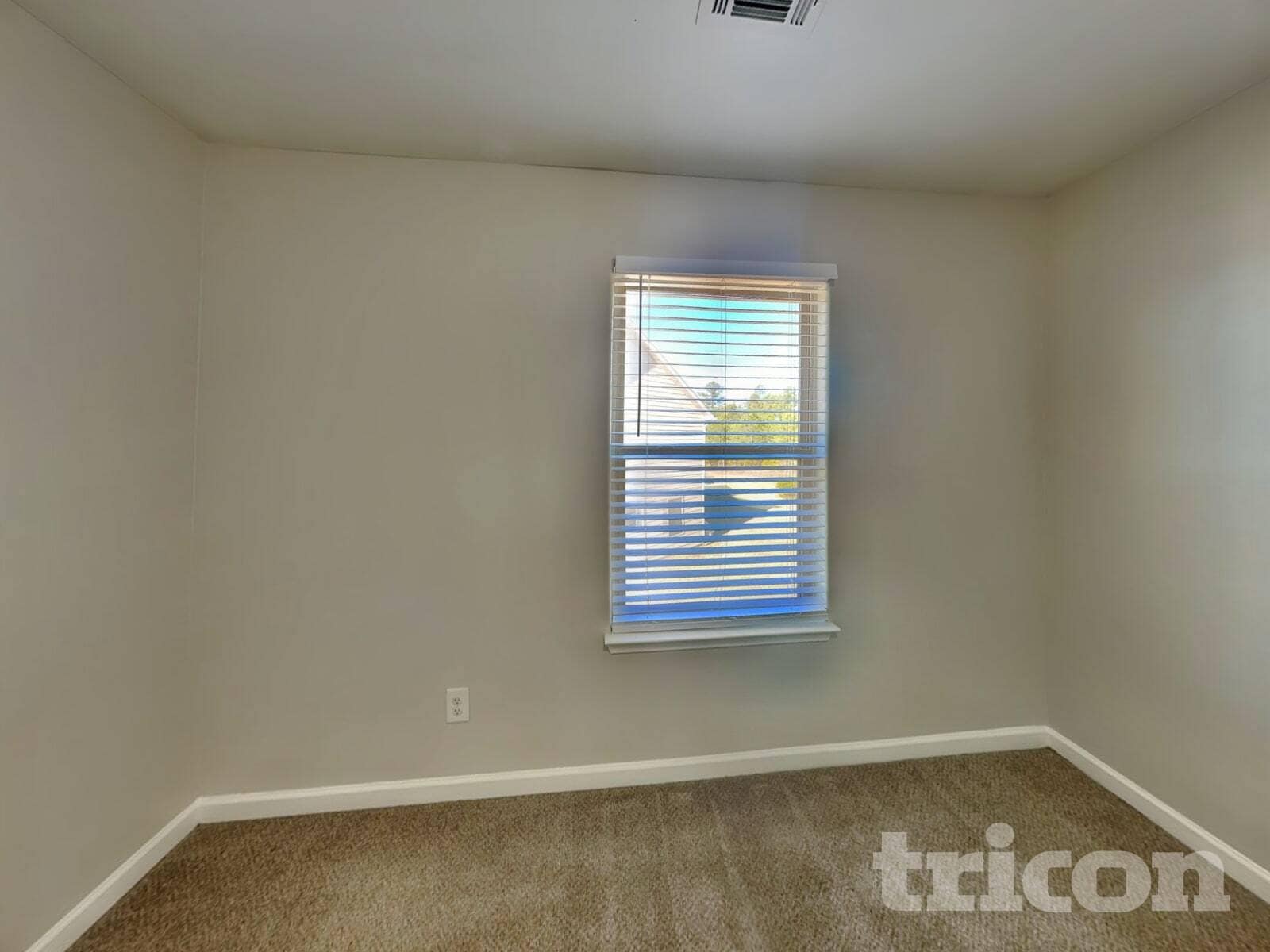 Building Photo - 424 Hyder Ct