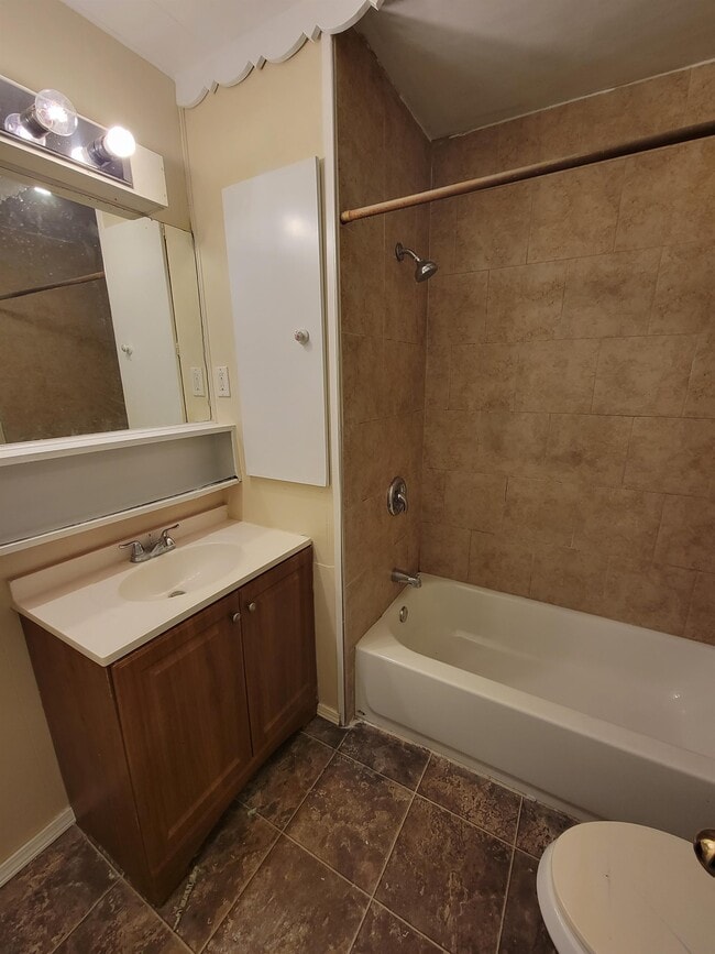 Building Photo - 2021 17th St