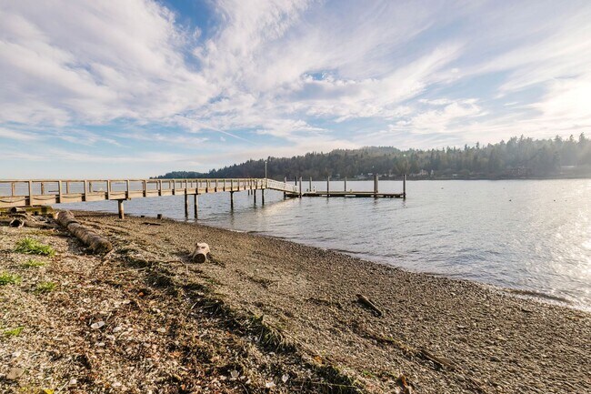 Building Photo - Impeccable Low Bank Bainbridge Waterfront Home with Private Dock