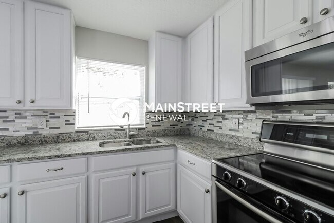 Building Photo - 3 Bedroom Pet-Friendly Home in Melbourne, FL with Main Street Renewal