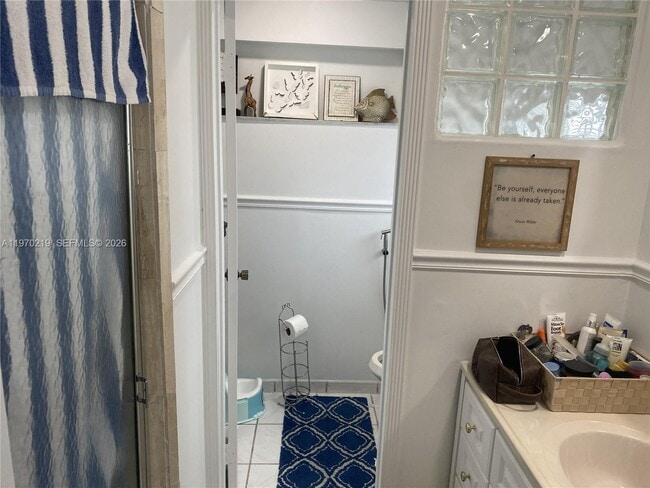 Building Photo - 3251 SW 67th Ave