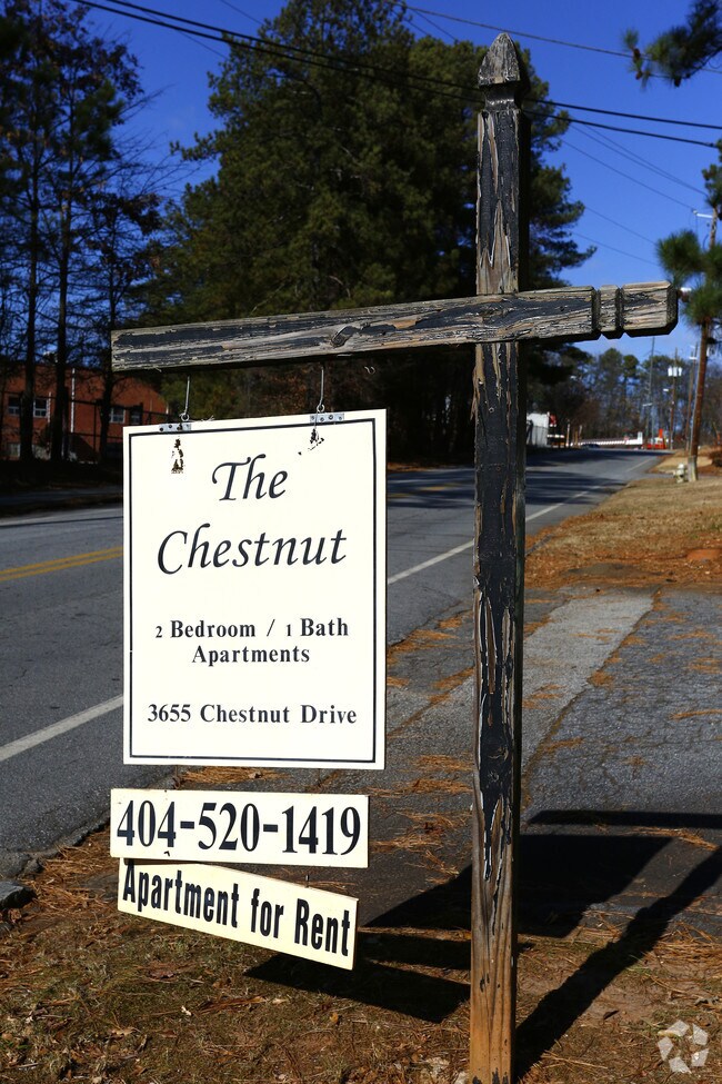 Building Photo - The Chestnut/ Hamplight Square