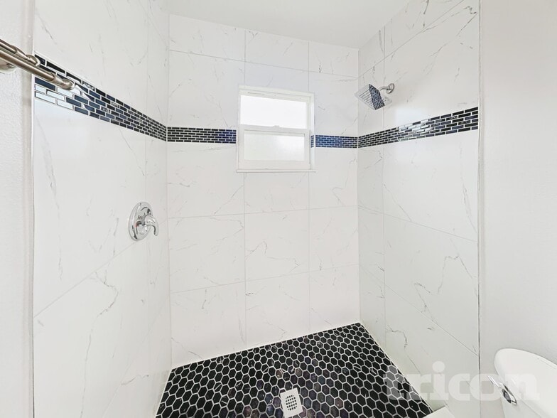 Building Photo - 2550 Mill Run Blvd