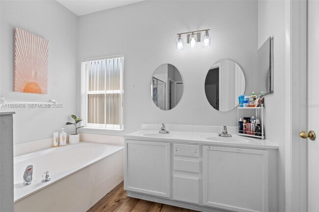 Building Photo - 128 Emeraldview Ave