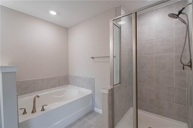 Building Photo - 416 Montclair Ct