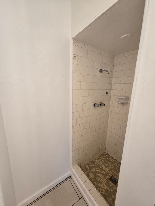 Building Photo - 1+ 1 Bed 1 Bath Cottage in San Jacinto $1395.00