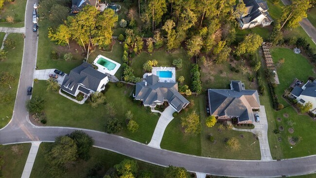 Building Photo - 1005 Mt Whitney Dr