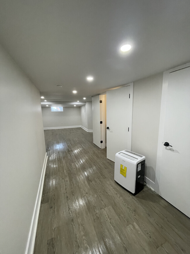 Basement Bonus Room - 22 S Yewdall St