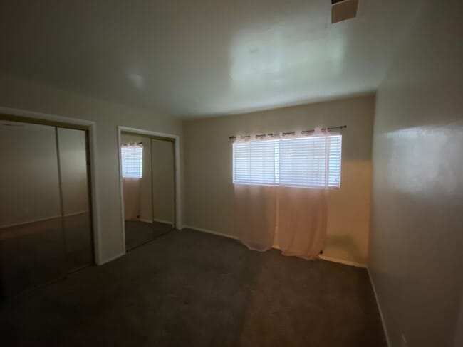 Building Photo - Cozy Home for rent in Visalia