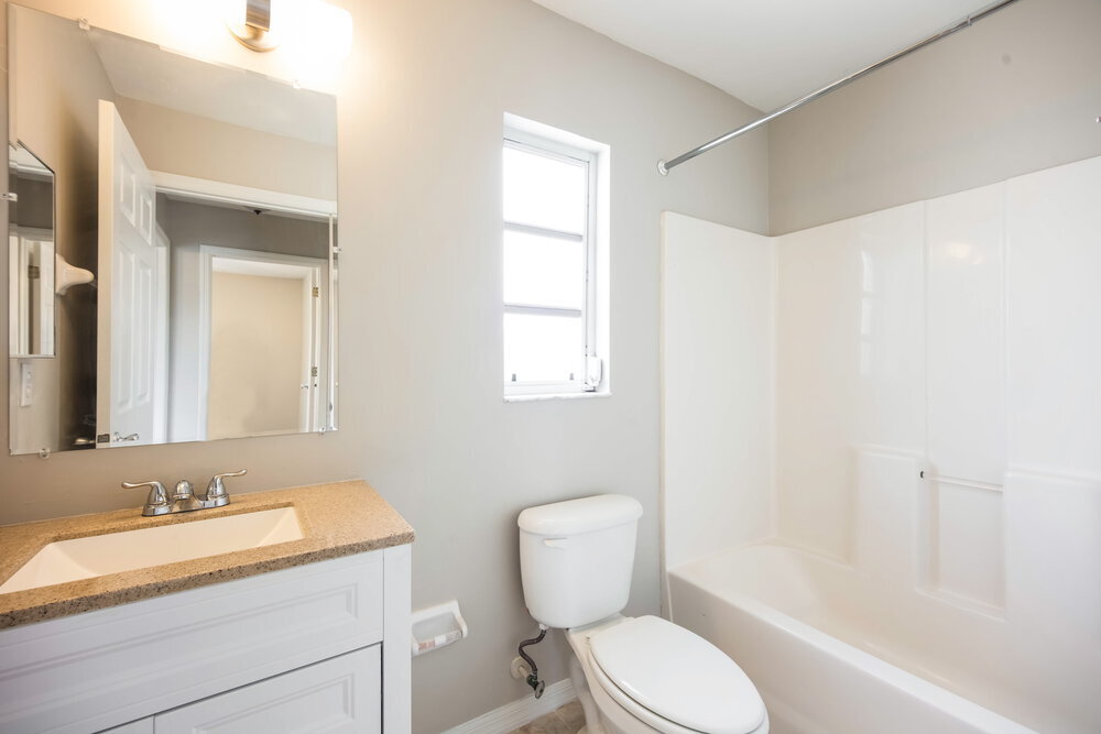 Building Photo - 811 SW 14th Pl