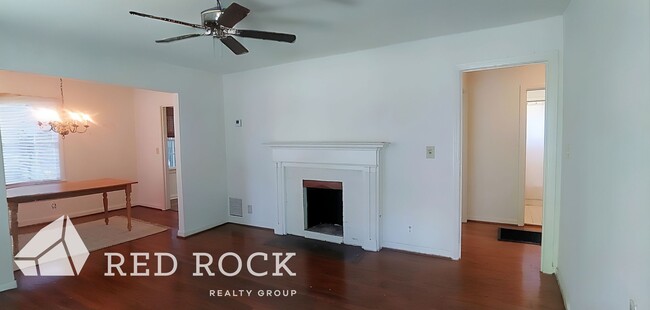 Building Photo - Cute 3 BR, One Bath Home in Vestavia Avail...