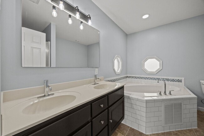 Building Photo - Welcome to Riverwood Estates!