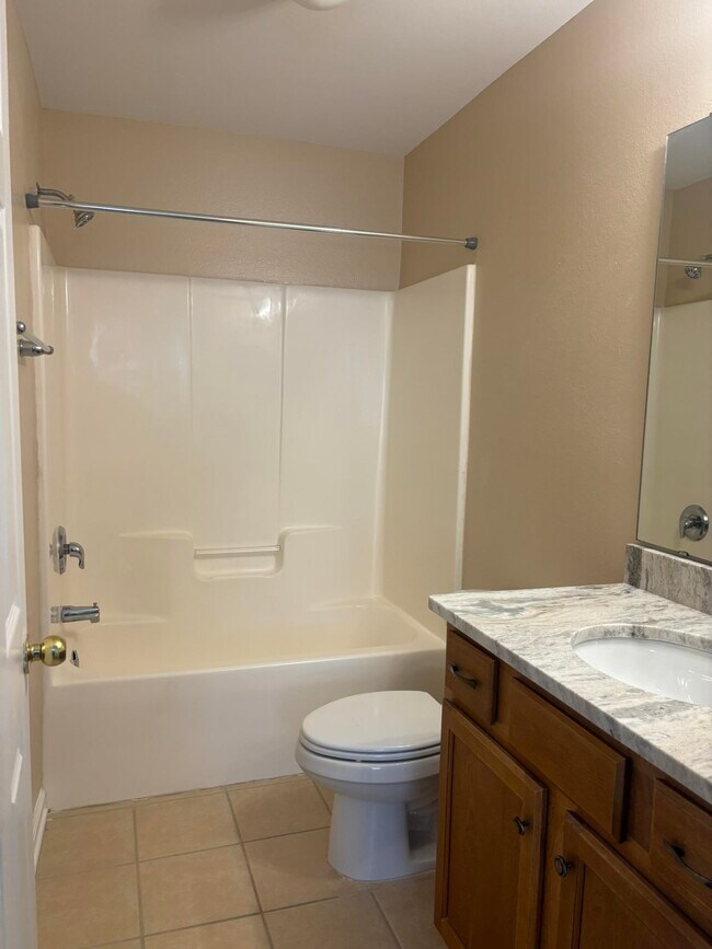 Building Photo - 4434 Gearhart Rd