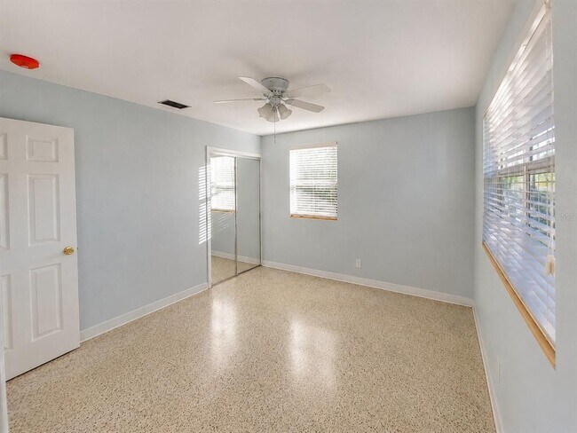 Building Photo - 1145 Cordova Ave